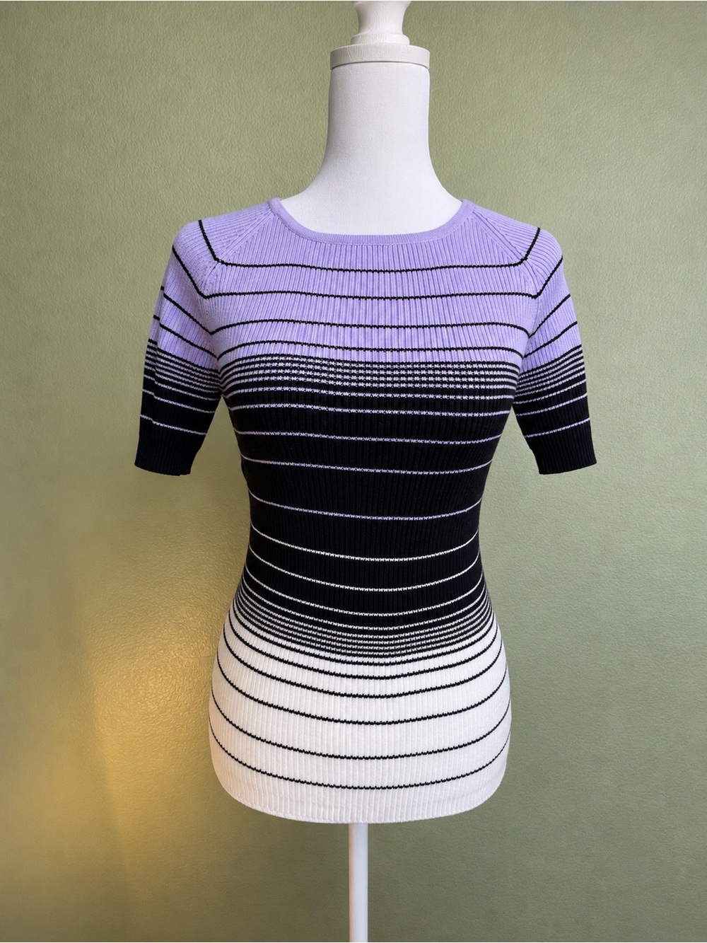 Striped Short-Sleeve Knit Top in Lavender, Black and White in size Small